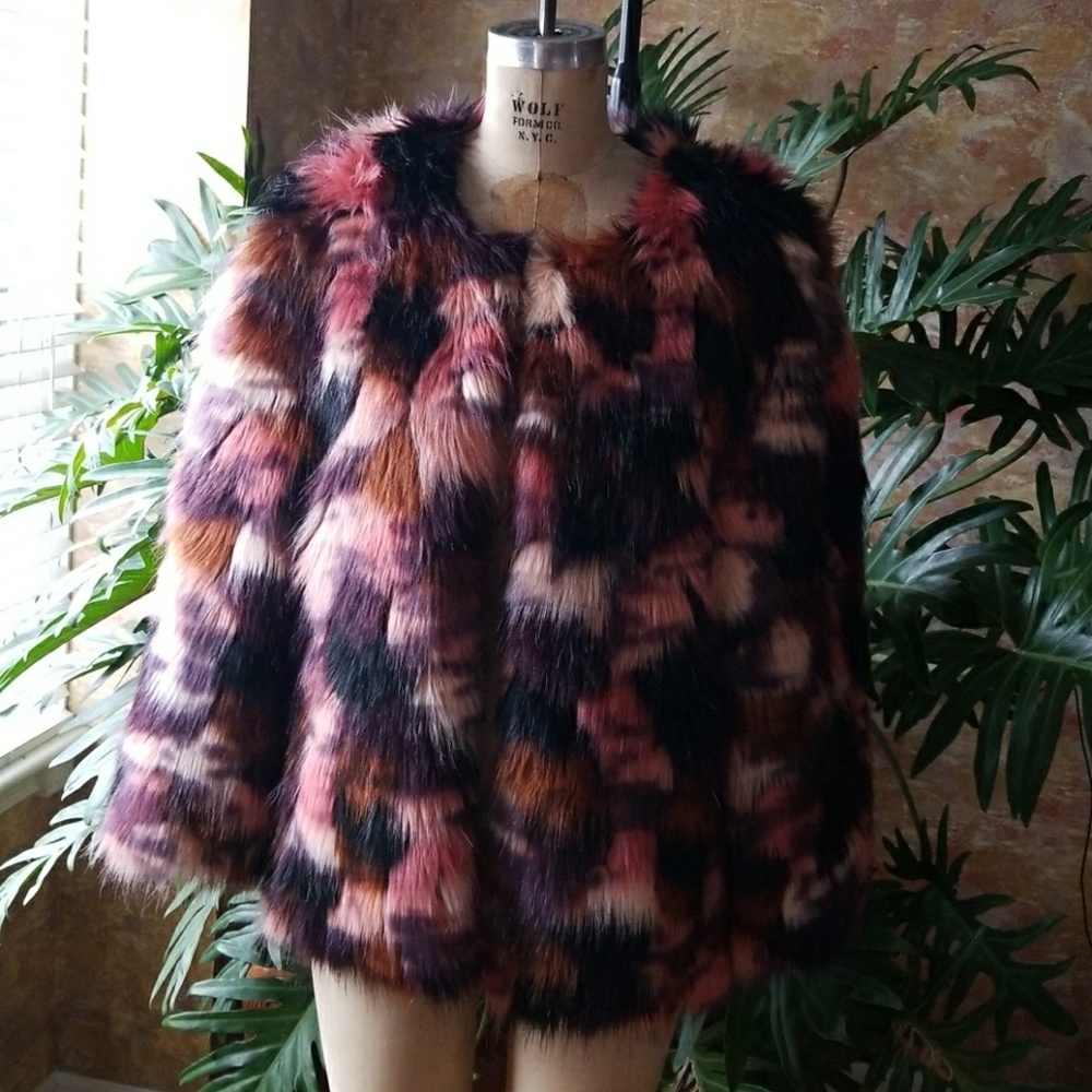 Urban Outfitters Faux Fur Coat - Picture 1 of 8